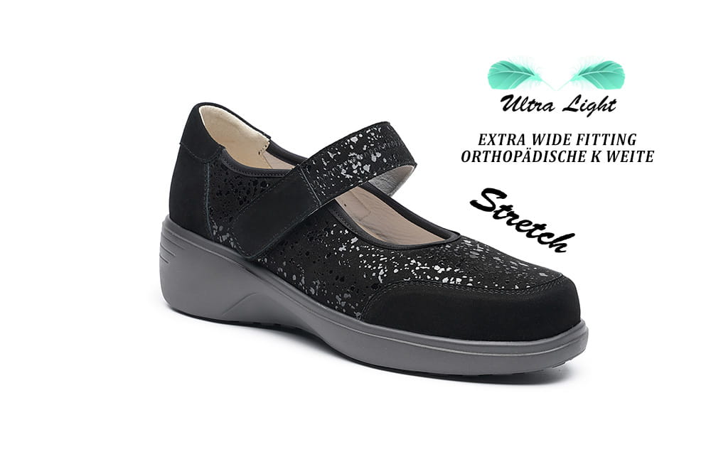 נעלי נוחות לנשים מעור עם סקוץ׳ ברוחב רחב