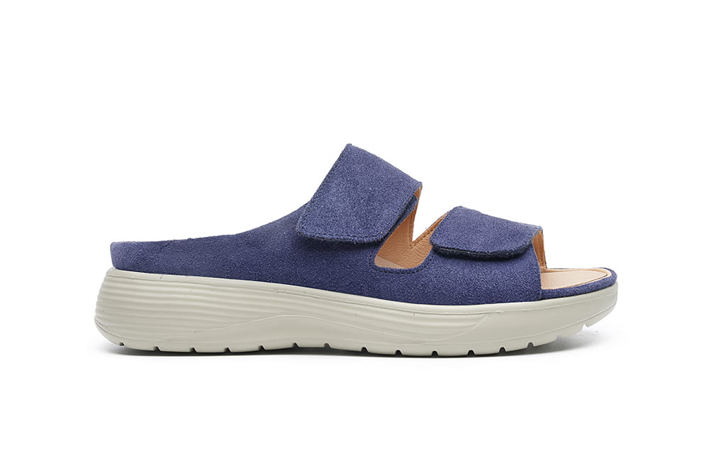 נעלי נשים רחבות מעור עם סוליה גמישה ורכה במיוחד