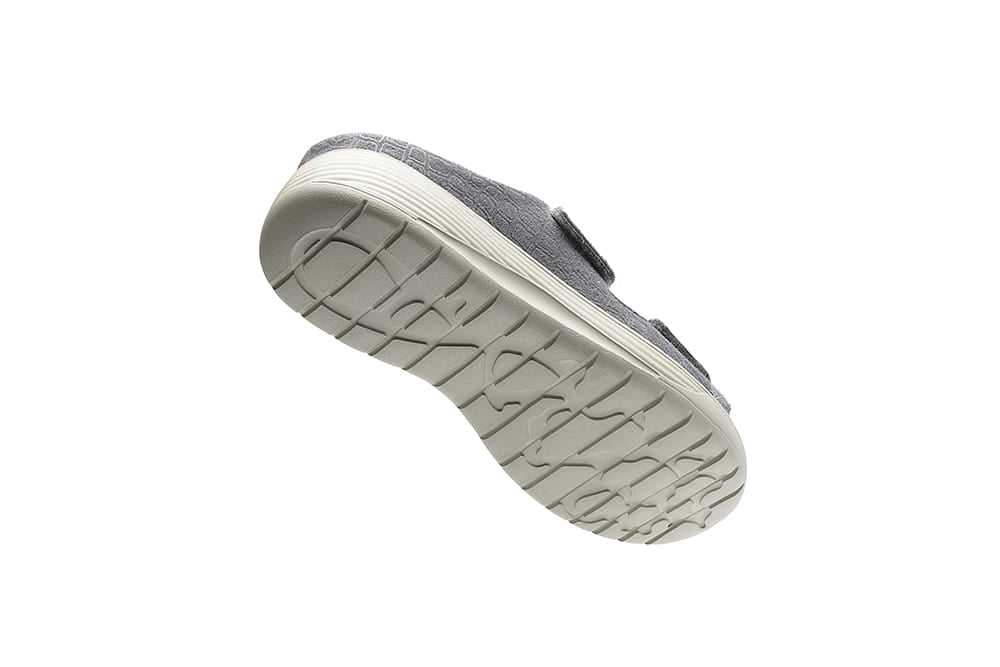 נעלי נשים רחבות מעור עם סוליה גמישה ורכה במיוחד