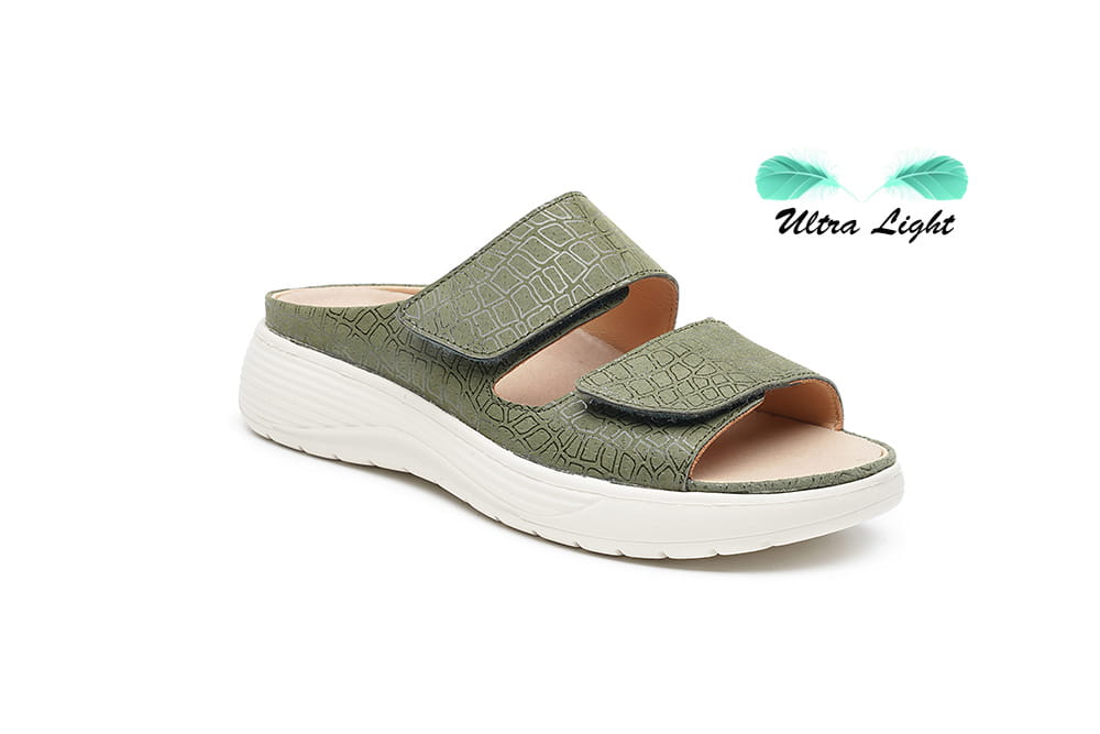 נעלי נשים רחבות מעור עם סוליה גמישה ורכה במיוחד