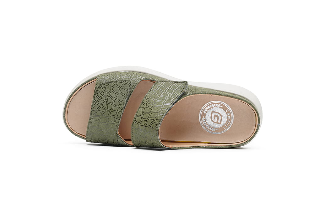 נעלי נשים רחבות מעור עם סוליה גמישה ורכה במיוחד