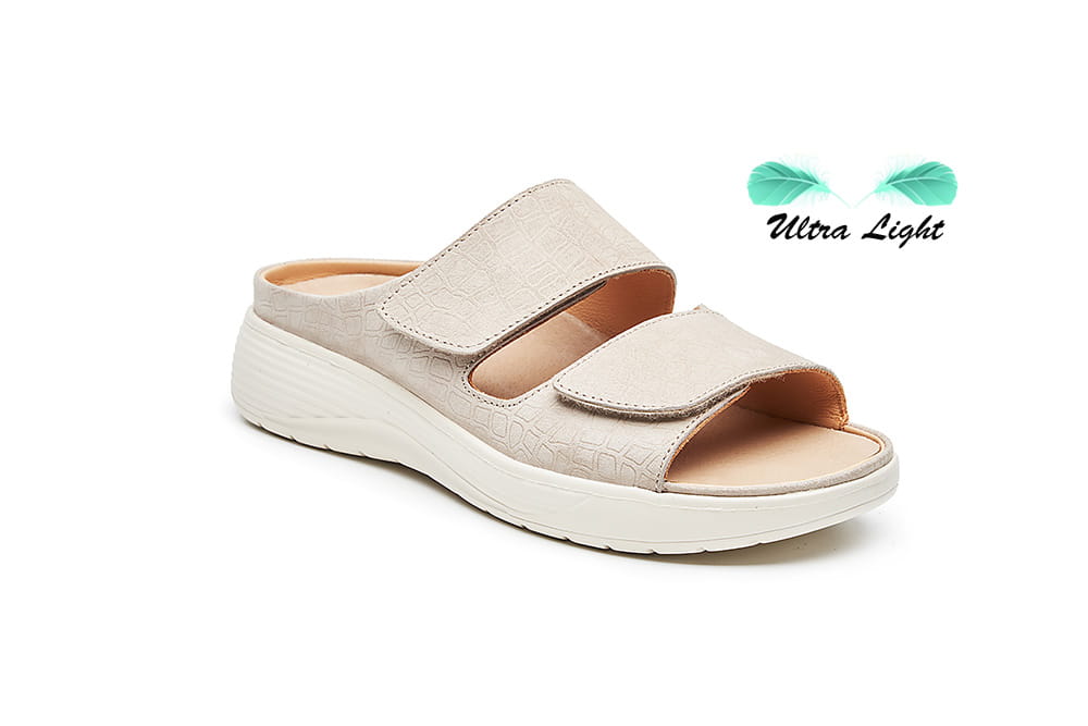 נעלי נשים רחבות מעור עם סוליה גמישה ורכה במיוחד