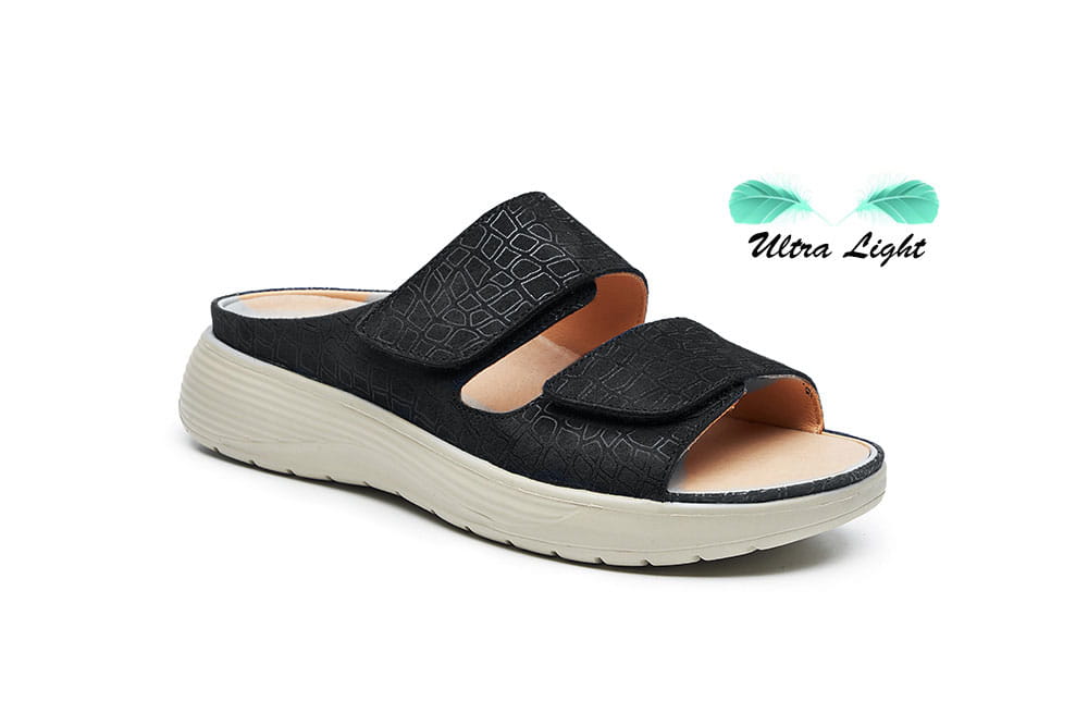 נעלי נשים רחבות מעור עם סוליה גמישה ורכה במיוחד