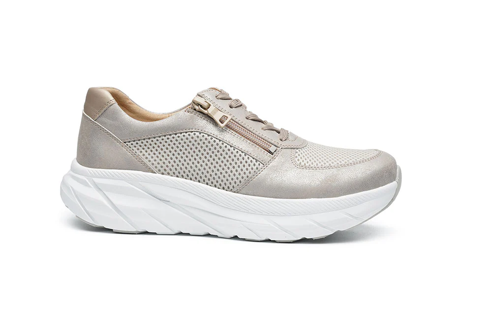 נעל ספורט לנשים עור משולב רשת