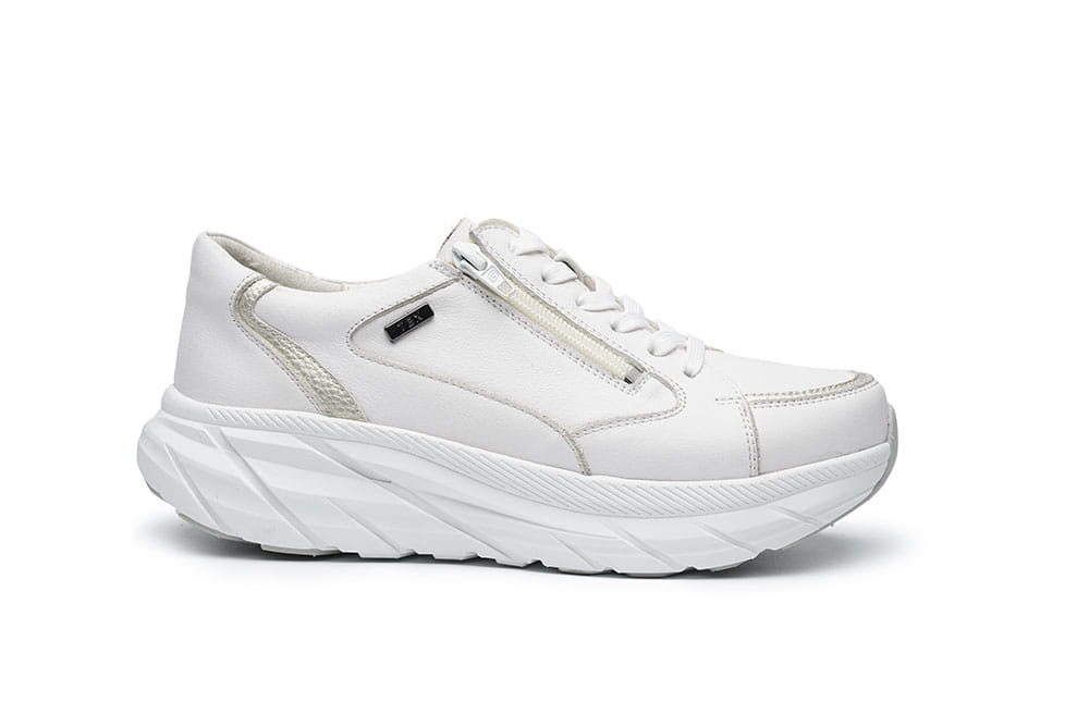 נעלי נשים מעור טבעי רך עם סוליה מונעת החלקה